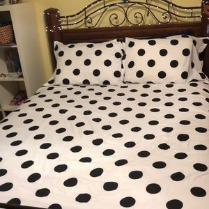 Polka Dot Bedding